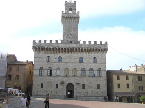 Palazzo Comunale, Montepulciano, Siena. Autore e Copyright Marco Ramerini