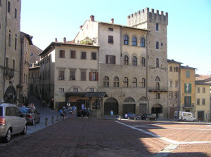 Piazza Grande, Arezzo. Auteur et Copyright Marco Ramerini..