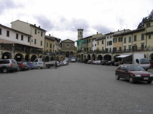 Piazza del Mercato, Greve in Chianti, Firenze. Autore e Copyright Marco Ramerini