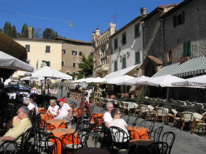 Piazzetta, Montecatini Alto. Autore e Copyright Marco Ramerini