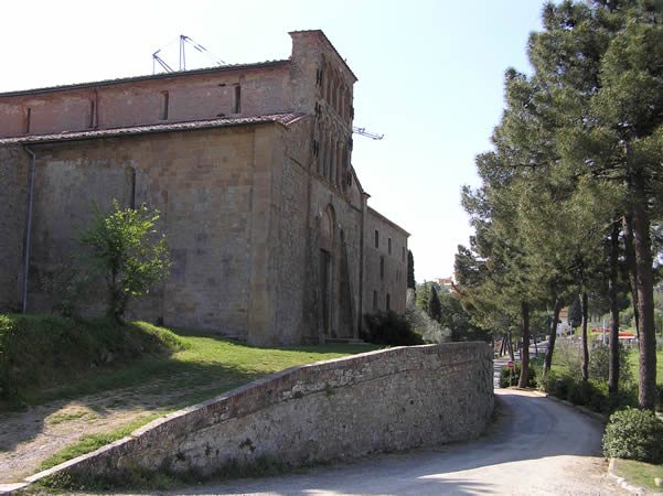 Pieve di Santa Maria Assunta a Chianni, Gambassi Terme, Firenze. Autore e Copyright Marco Ramerini