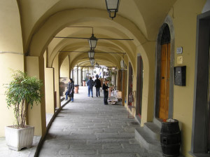 Arkade, Greve in Chianti, Florenz. Autor und Copyright Marco Ramerini