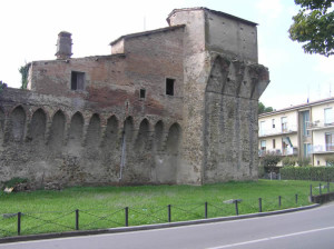 Torre angolare, Lastra a Signa. Author and Copyright Marco Ramerini