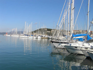 Barcos en el puerto de Punta Ala, Castiglione della Pescaia. Autor y Copyright Marco Ramerini