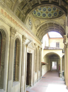 Cappella de' Pazzi, Basílica de Santa Croce. Autor y Copyright Marco Ramerini.,