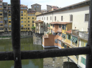Il Ponte Vecchio visto dal Corridoio Vasariano, Firenze, Italia. Author and Copyright Marco Ramerini.
