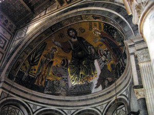 Il mosaico in stile tardo bizantino (1297) dell'abside. Basilica di San Miniato al Monte, Firenze. Author and Copyright Marco Ramerini
