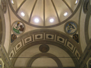 El interior, Cappella de' Pazzi, Basílica de Santa Croce. Autor y Copyright Marco Ramerini,