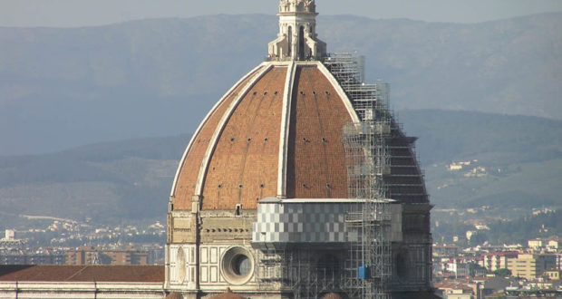 Le dôme de la cathédrale de Florence, Italie. Author and Copyright Marco Ramerini