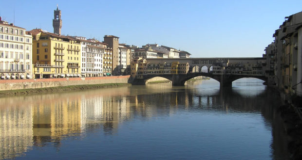 Ponte Vecchio, Firenze, Italia. Author and Copyright Marco Ramerini
