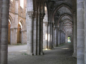 Abbaye de San Galgano, Chiusdino, Sienne. Auteur et Copyright Marco Ramerini