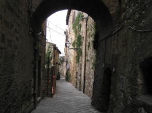 Caratteristica strada di Colle Val d'Elsa., Siena. Author and Copyright Marco Ramerini
