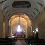 Intérieur de l'église. Badia a Coltibuono, Gaiole in Chianti, Sienne. Auteur et Copyright Marco Ramerini.