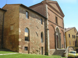 La Chiesa di San Francesco e il Convento, Chiusi, Siena. Autore e Copyright Marco Ramerini