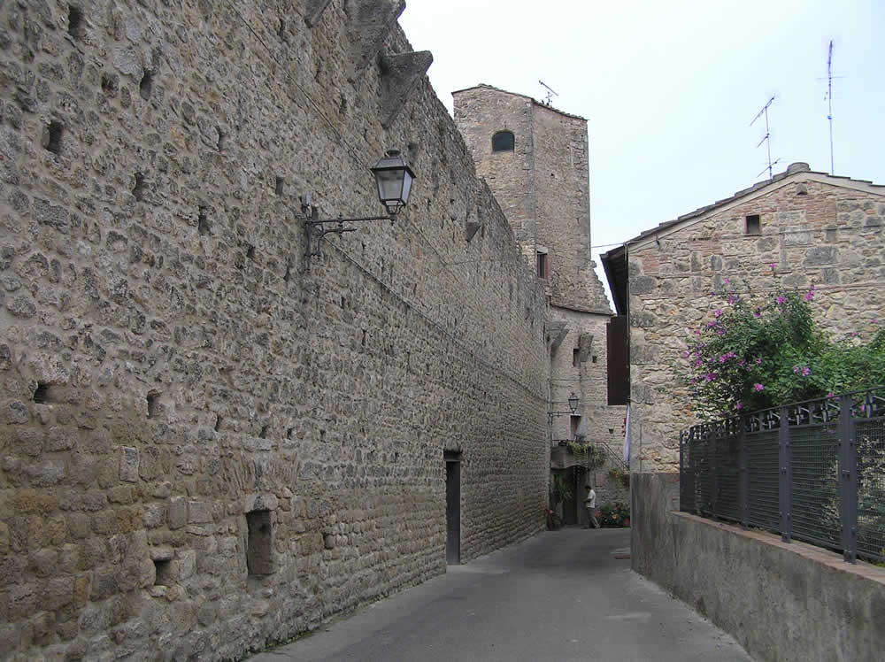 Mura di Staggia Senese, Poggibonsi, Siena. Author and Copyright Marco Ramerini.