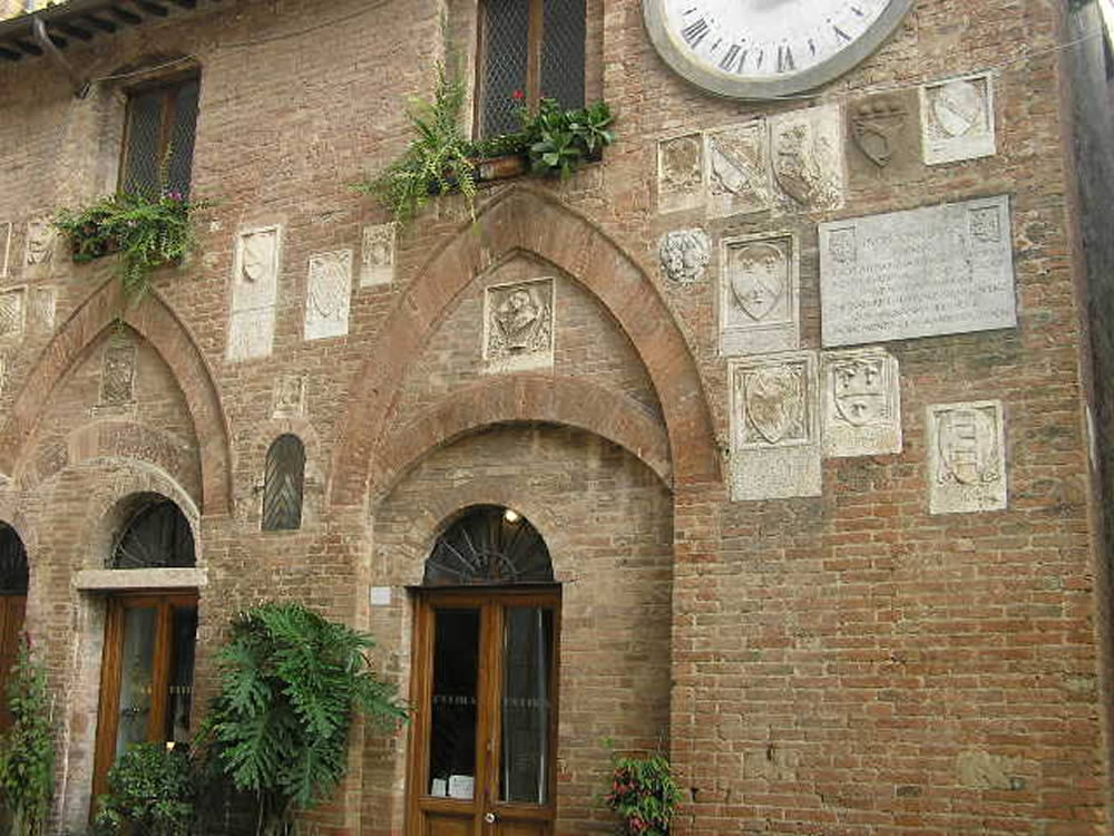 Palazzo Podestarile, Buonconvento, Sienne. Auteur et Copyright Marco Ramerini