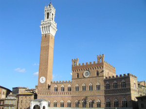 Palazzo Pubblico, Piazza del Campo, Sienne. Auteur et Copyright Marco Ramerini
