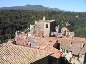 Veduta del paese dalla Rocca degli Orsini, Sorano, Grosseto.. Author and Copyright Marco Ramerini