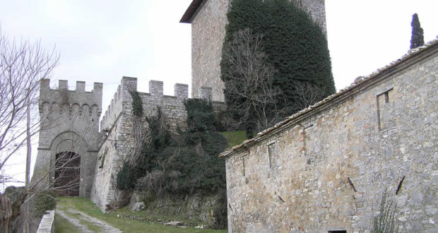 Castello di Triana, Roccalbegna, Grosseto.. Author and Copyright Marco Ramerini