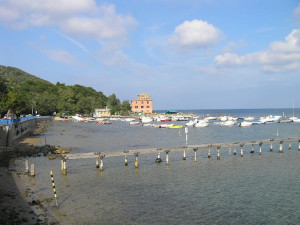 Il porto di Baratti, Piombino, Livorno. Author and Copyright Marco Ramerini