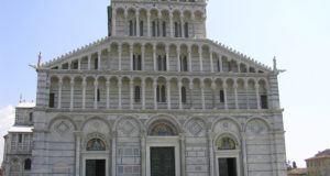 La facciata del Duomo, Pisa. Author and Copyright Marco Ramerini