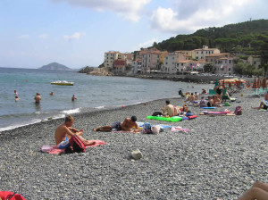 La spiaggia del porto, Marciana Marina, Isola d'Elba, Livorno. Author and Copyright Marco Ramerini
