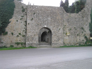 Porta Docciola, Volterra. Author and Copyright Marco Ramerini