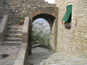 Porta Menseri, Volterra. Author and Copyright Marco Ramerini