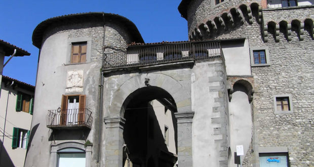 Rocca Ariostesca, Castelnuovo Garfagnana, Lucca. Author and Copyright Marco Ramerini