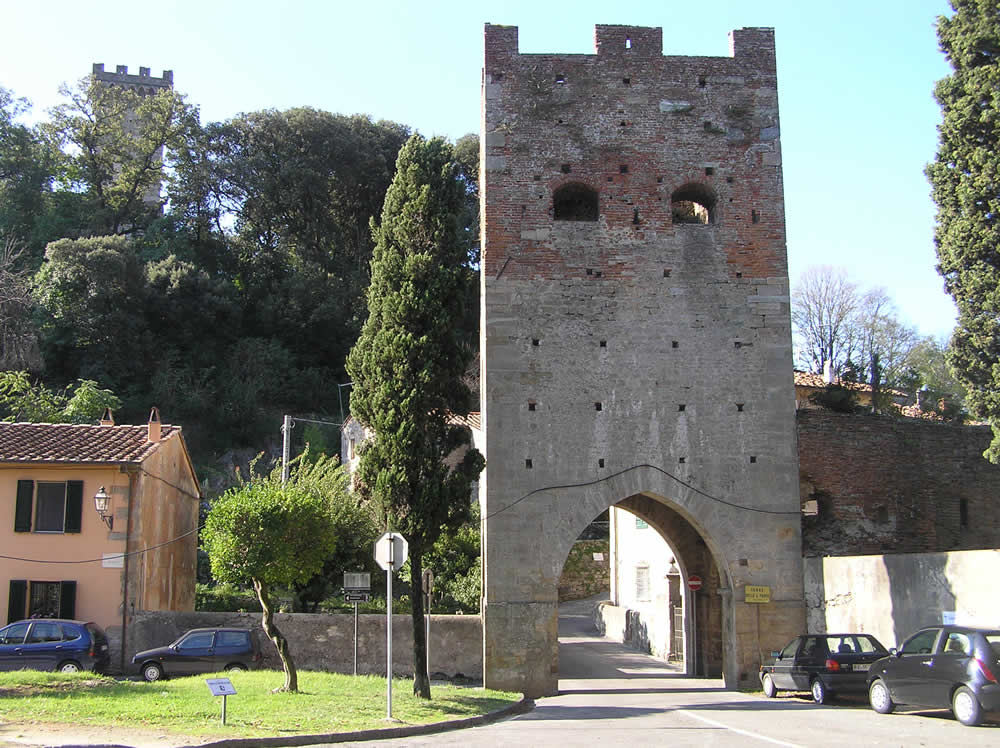 Torre delle Quattro Porte (XIV secolo), Vicopisano, Pisa. Author and Copyright Marco Ramerini