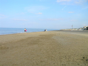 Visuale sulla spiaggia verso il lato nord della costa, Forte di Castagneto, Donoratico, Livorno. Author and Copyright Marco Ramerini