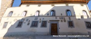 La facciata del Palazzo Pretorio di Barberino Val d'Elsa. Autore e Copyright Marco Ramerini