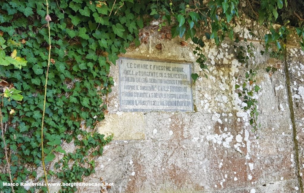 Antica targa dell'acquedotto di Tavarnelle Val di Pesa. Autore e Copyright Marco Ramerini