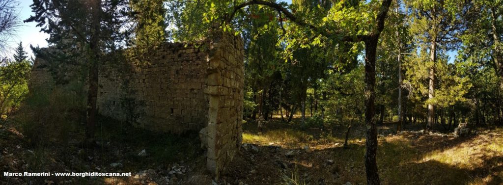 I ruderi della chiesa di San Silvestro. Autore e Copyright Marco Ramerini