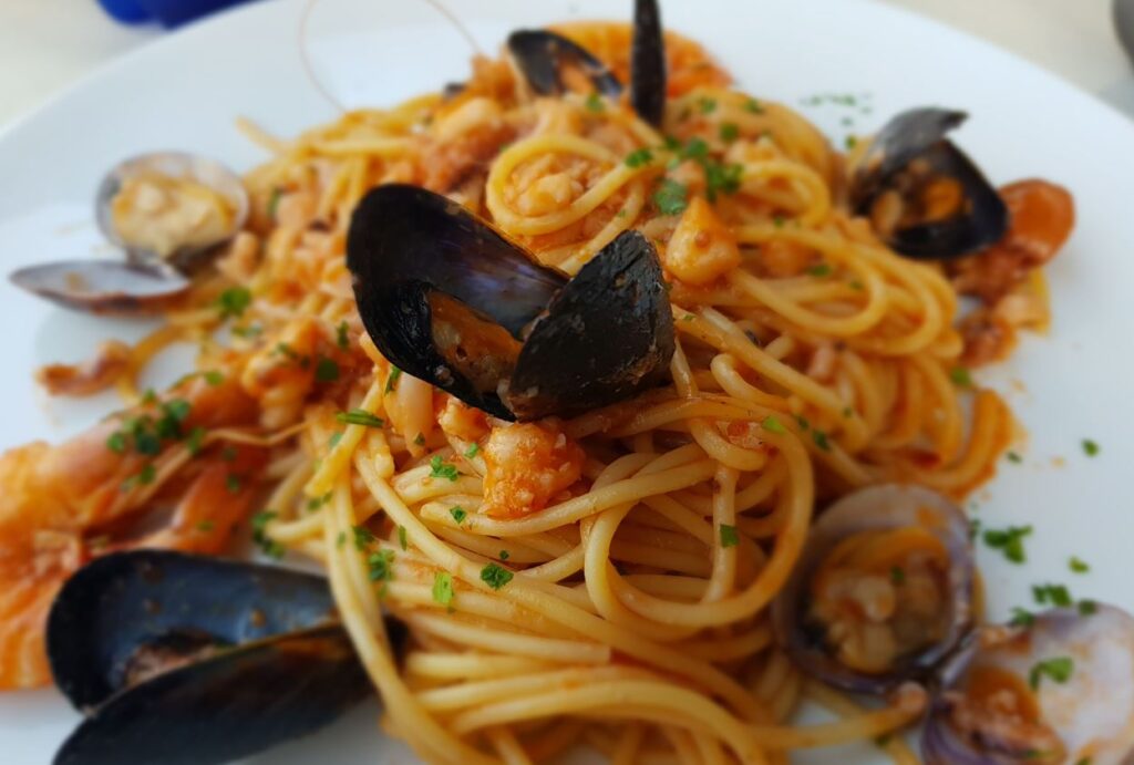 Spaghetti allo Scoglio, Ristorante Pizzeria La Scaletta, Castiglione della Pescaia